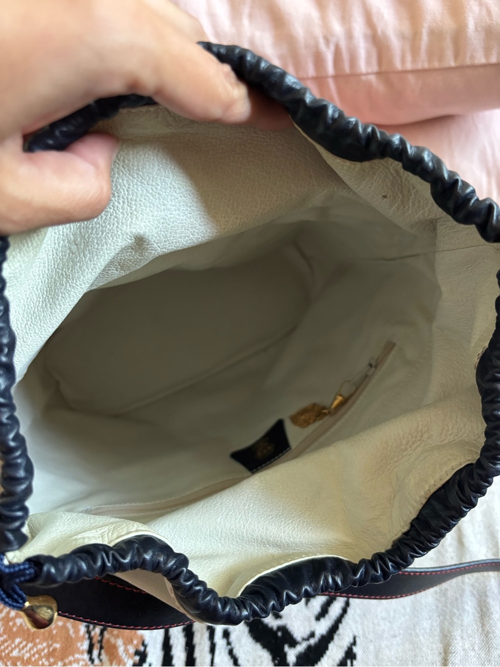 Vintage Rare Gucci leather bag - Picture 7 of 12
